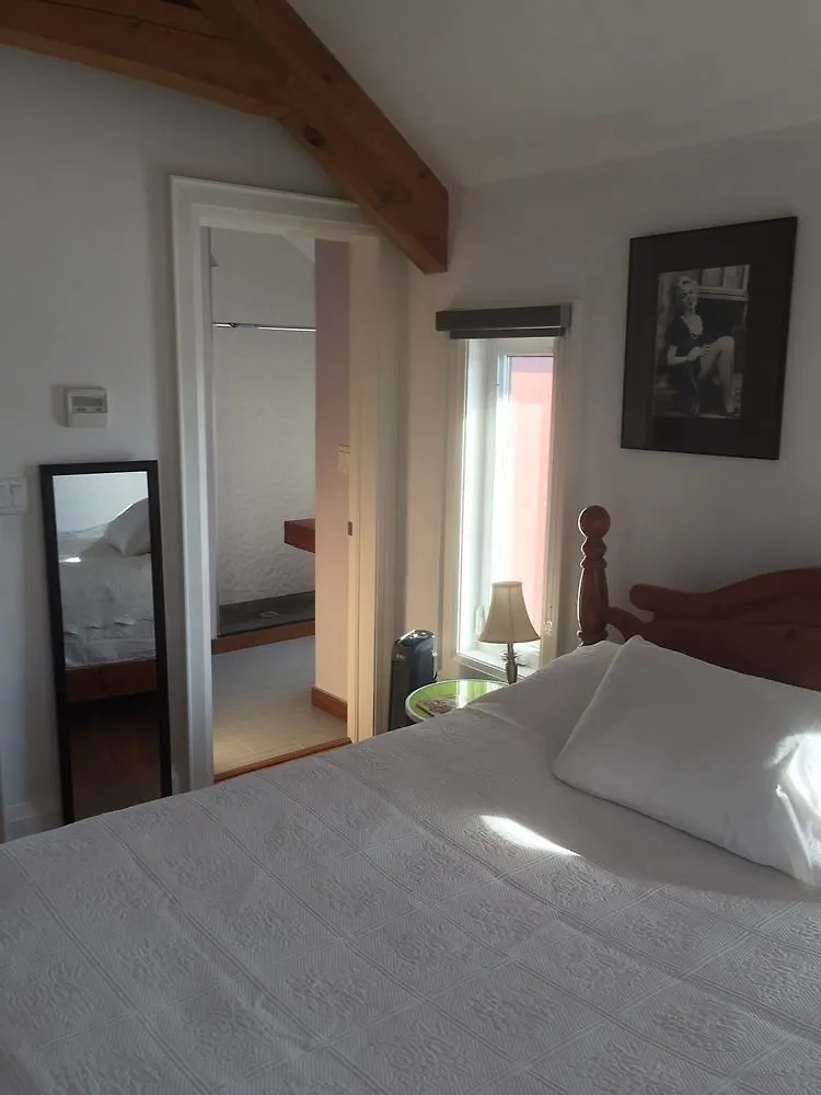 Stonehouse On Sterling Guesthouse Toronto 0*,  Kanada